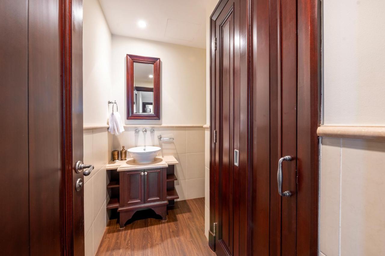 Ultra Luxury Downtown - Full Burj Khalifa View - 5 Min Walk To Dubai Mall! Exterior photo